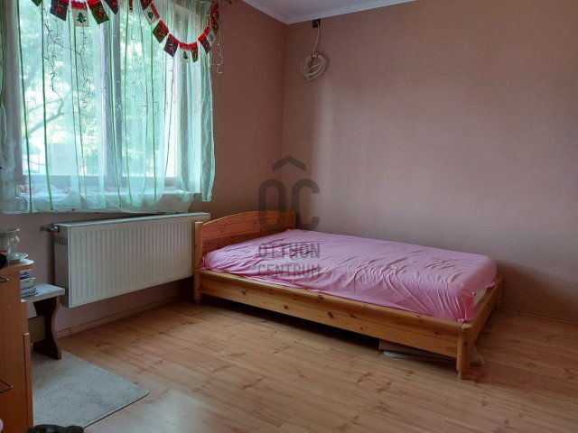 Kiadó családi ház, albérlet, Gödön 900 E Ft / hó, 7 szobás