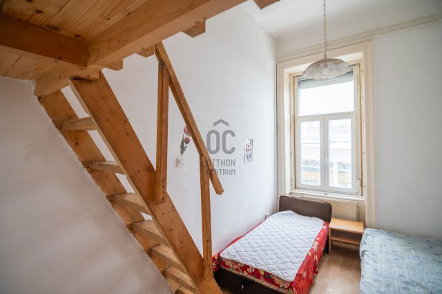 Eladó téglalakás, VIII. kerületben, Teleki László téren