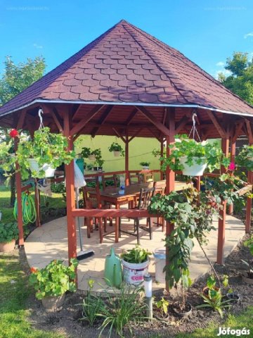 Eladó családi ház, Szigetszentmiklóson 303.85 M Ft, 5 szobás