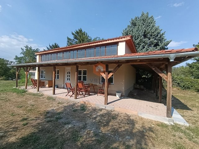Eladó családi ház, Pécsett, Bogádi úton 52 M Ft, 2 szobás
