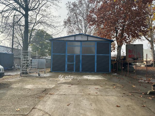 Eladó ipari ingatlan, Csongrádon 149.9 M Ft / költözzbe.hu