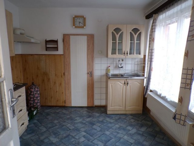 Eladó családi ház, Szentendrén 90 M Ft, 3+3 szobás