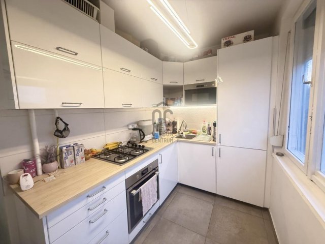 Eladó panellakás, Budapesten, XV. kerületben 91.9 M Ft, 4 szobás