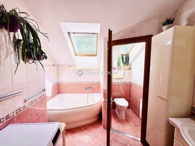 Eladó téglalakás, Budapesten, XVIII. kerületben 94.99 M Ft