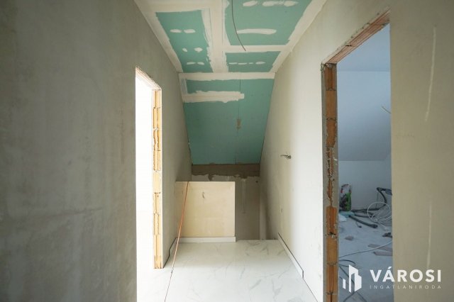 Eladó családi ház, Gyálon 125.9 M Ft, 5 szobás