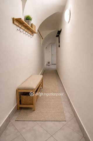 Eladó üzlethelyiség, Budapesten, XIII. kerületben 27 M Ft