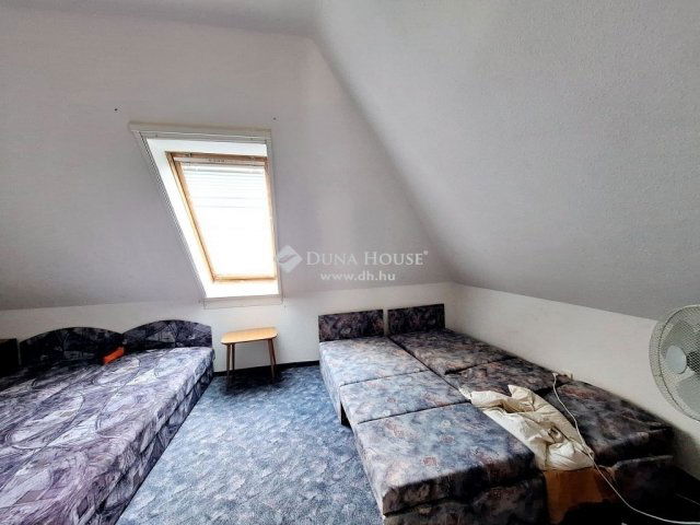 Eladó nyaraló, Balatonakarattyán 59.9 M Ft, 3 szobás