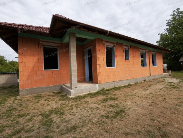 Eladó családi ház, Gödön 138.9 M Ft, 4 szobás
