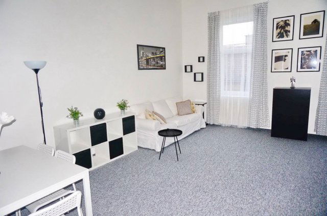 Eladó téglalakás, VIII. kerületben, Szigetvári utcában