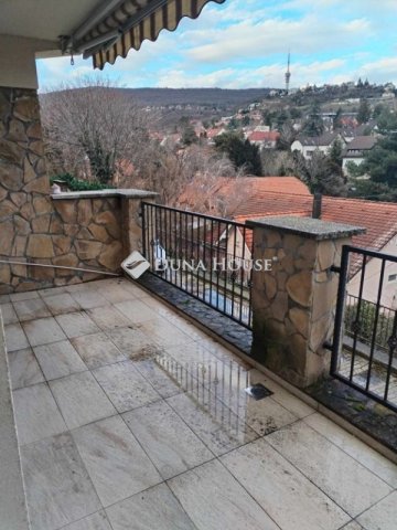 Kiadó téglalakás, albérlet, Pécsett 270 E Ft / hó, 4 szobás