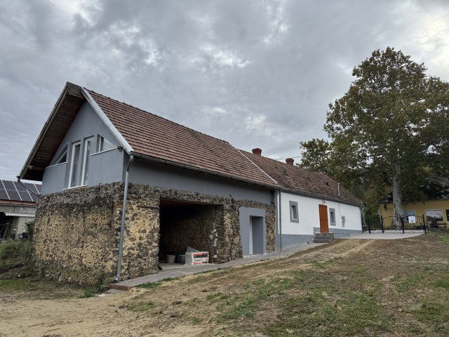 Eladó családi ház, Monostorapátin 69.9 M Ft, 3 szobás