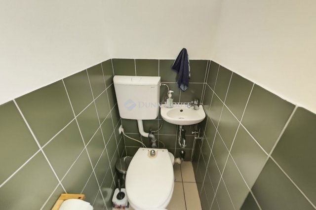 Eladó téglalakás, Budapesten, XIV. kerületben 82.5 M Ft