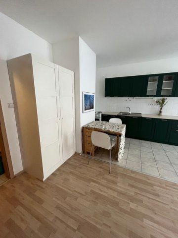 Kiadó téglalakás, albérlet, VIII. kerületben, Kőris utcában