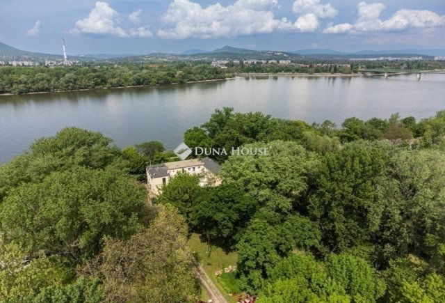 Eladó téglalakás, Budapesten, XIII. kerületben 98 M Ft, 3 szobás