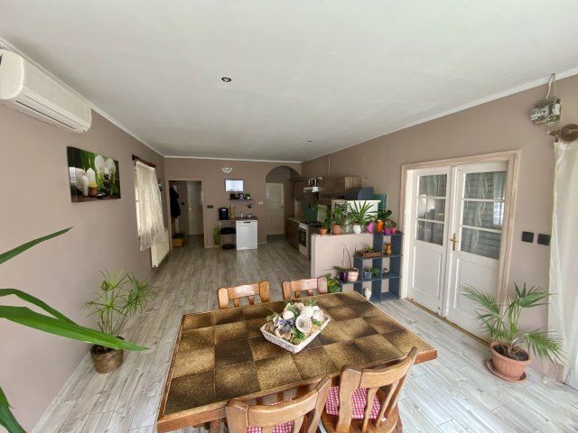 Eladó családi ház, Ráksin 35.9 M Ft, 3 szobás