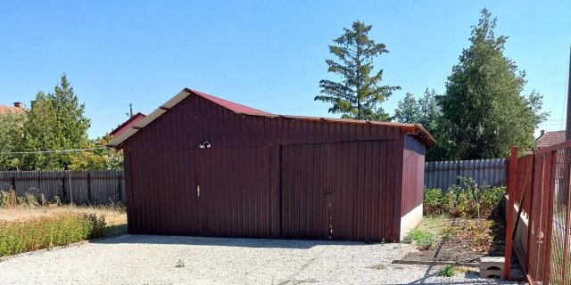 Eladó családi ház, Szászbereken 29.9 M Ft, 2 szobás