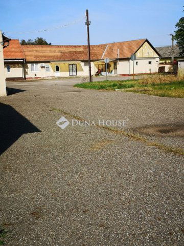 Eladó ipari ingatlan, Gávavencsellőn 94.9 M Ft