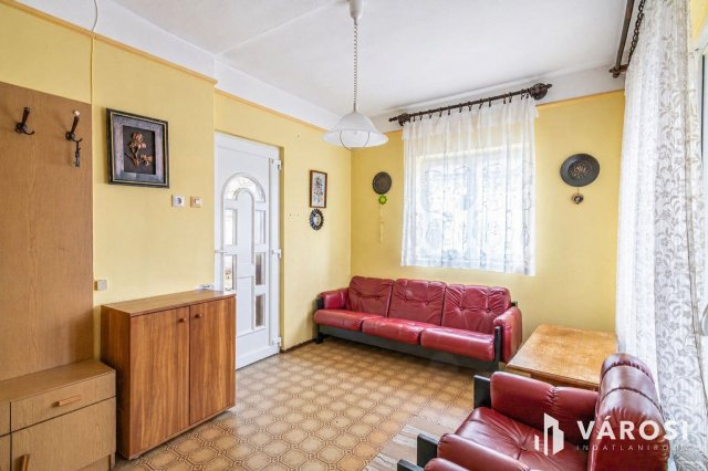 Eladó családi ház, Enyingen 45 M Ft, 3 szobás