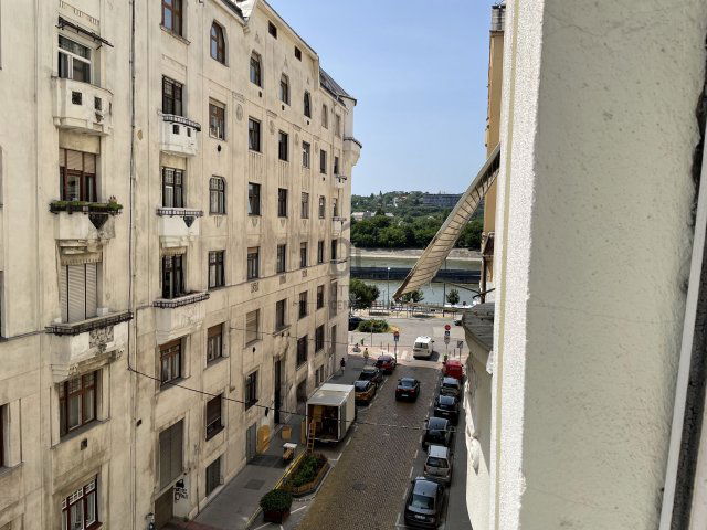 Eladó téglalakás, Budapesten, XIII. kerületben 144.8 M Ft