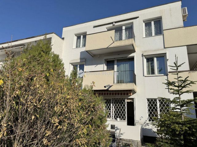 Kiadó téglalakás, albérlet, I. kerületben, Orom utcában