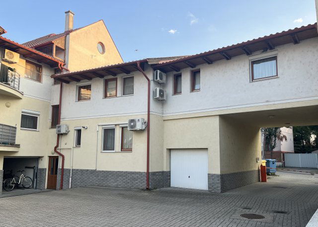 Eladó téglalakás, Szeghalmon 44 M Ft, 3+1 szobás