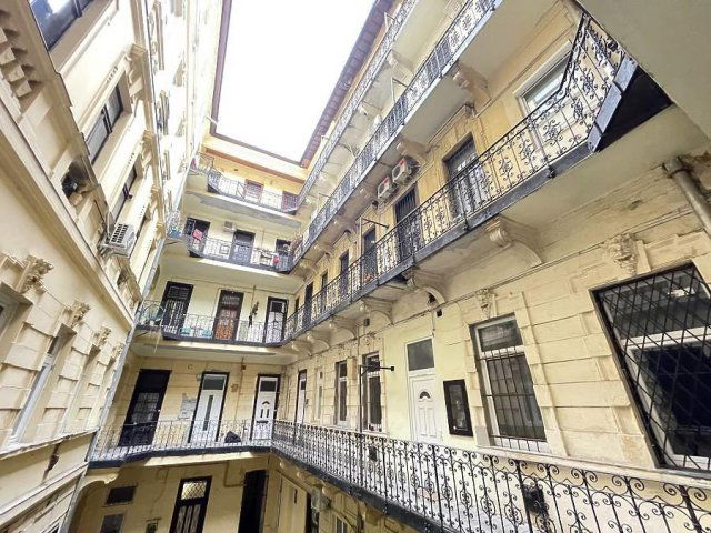 Eladó téglalakás, Budapesten, VII. kerületben, Jósika utcában