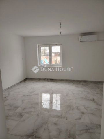 Eladó családi ház, Kübekházán 52 M Ft, 3 szobás