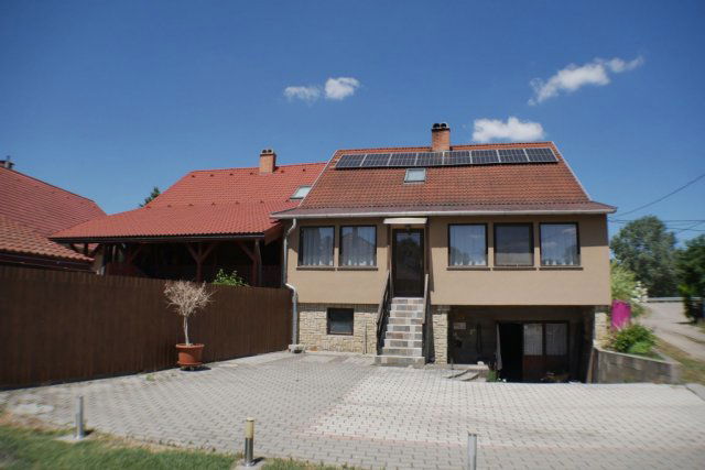 Eladó ikerház, Dömsödön 65 M Ft, 4 szobás