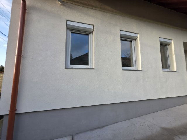 Eladó téglalakás, Adonyban 34.9 M Ft, 1 szobás