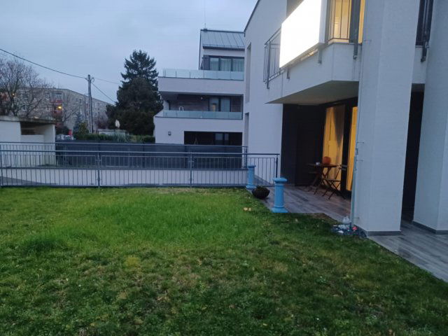 Eladó téglalakás, Budapesten, III. kerületben 120 M Ft, 2 szobás