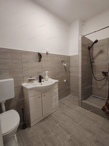 Eladó családi ház, Szolnokon 18.9 M Ft, 2 szobás