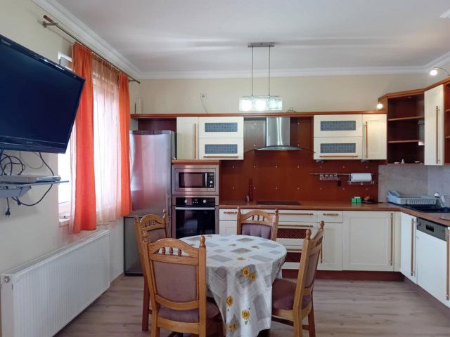 Kiadó téglalakás, albérlet, Debrecenben 350 E Ft / hó, 3 szobás