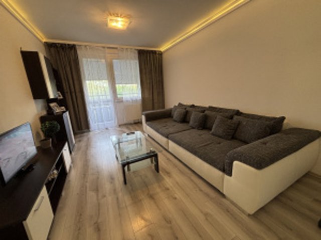 Eladó panellakás, Debrecenben, Derék utcában 63.99 M Ft