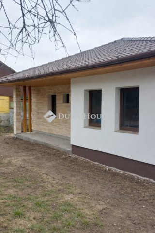 Eladó családi ház, Budapesten, XVII. kerületben 159.99 M Ft