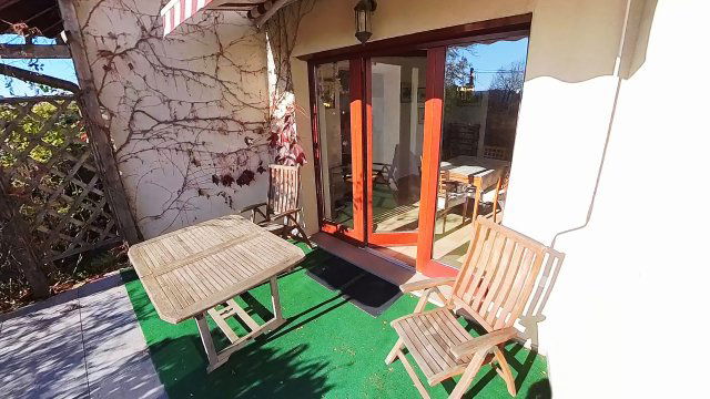 Eladó családi ház, Nadapon 239 M Ft, 6 szobás