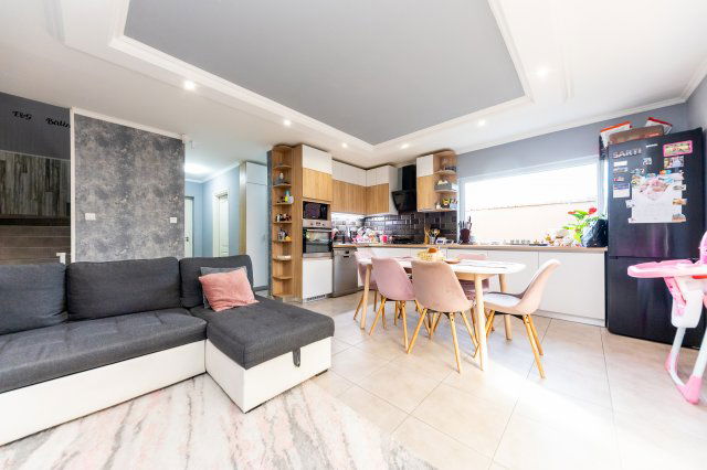 Eladó ikerház, Ecseren 89.9 M Ft, 4 szobás / költözzbe.hu