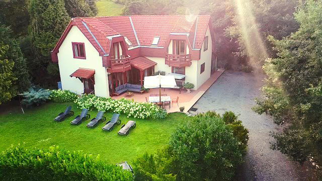 Eladó családi ház, Visegrádon 246.9 M Ft, 5 szobás