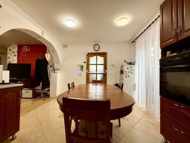 Eladó családi ház, Békéscsabán 72 M Ft, 5 szobás