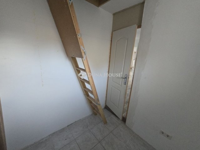 Eladó családi ház, Szegeden 53 M Ft, 4 szobás
