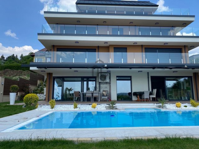 Eladó téglalakás, Budapesten, XI. kerületben 375 M Ft, 5 szobás