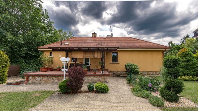Eladó családi ház, Budapesten, II. kerületben 269.9 M Ft