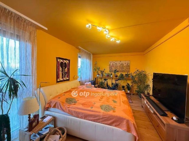 Eladó panellakás, Budapesten, XIV. kerületben 79.9 M Ft