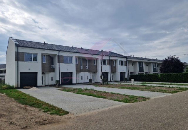 Eladó sorház, Debrecenben 119.99 M Ft, 4 szobás