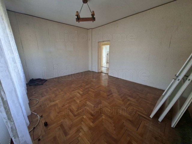 Eladó családi ház, Székesfehérvárott 84.999 M Ft, 3 szobás