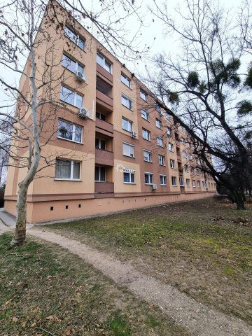 Eladó panellakás, Mosonmagyaróváron 35.9 M Ft, 1+1 szobás