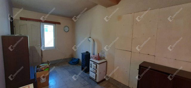 Eladó családi ház, Lovásziban 7.6 M Ft, 2 szobás