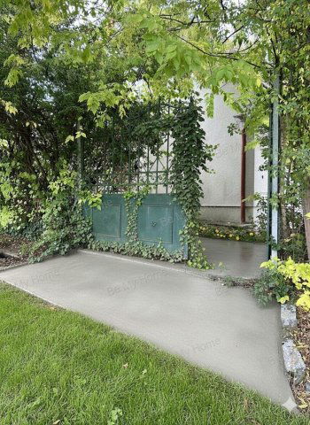 Eladó családi ház, Szigetmonostorban 137.9 M Ft, 4+2 szobás