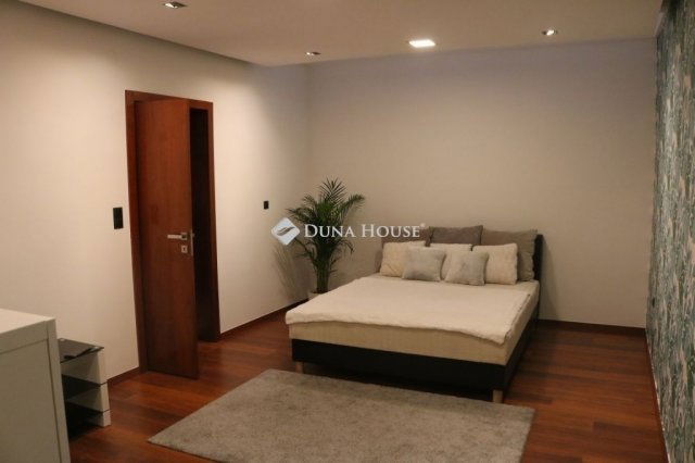 Eladó téglalakás, Budapesten, III. kerületben 326 M Ft, 4 szobás