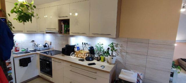 Eladó téglalakás, Győrött 55.9 M Ft, 2+1 szobás