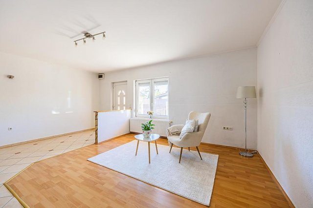 Eladó sorház, Dunakeszin 109 M Ft, 3 szobás